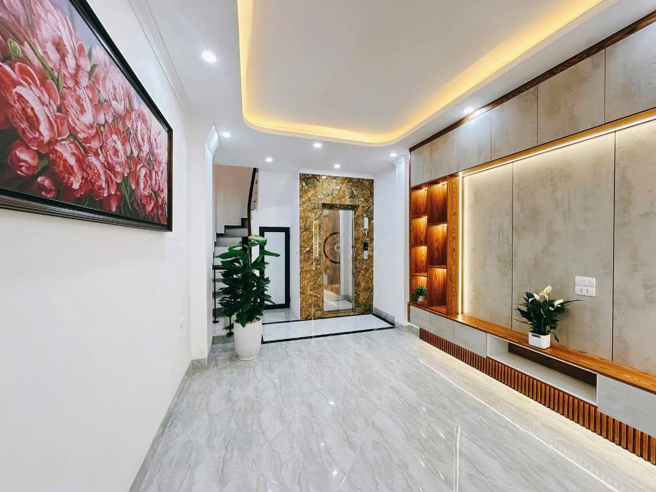 Bán nhà ĐỊNH CÔNG