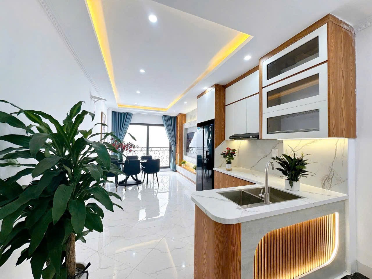 Bán nhà ĐỊNH CÔNG