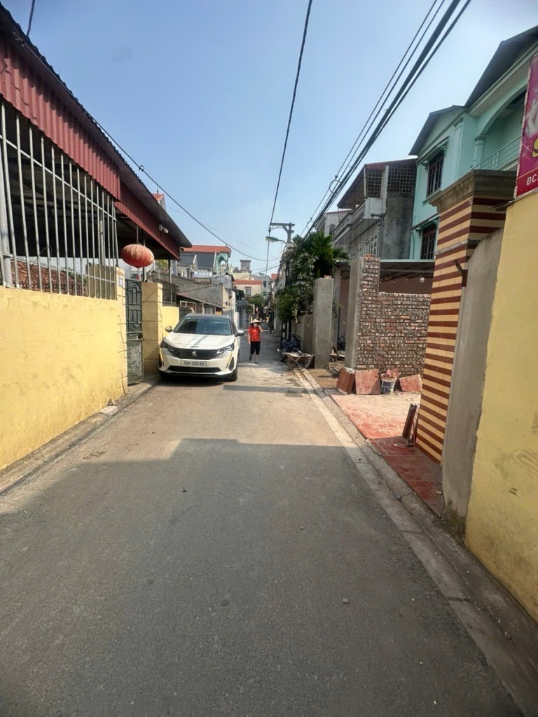 DƯƠNG ĐỨC HIỀN- GIA LÂM-69M2-5.95 TỶ- TRƯỚC NHÀ Ô TÔ TRÁNH