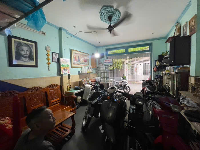 NHÀ 3 TẦNG, LÊ VĂN SỸ, QUẬN 3, HẼM XE HƠI TRÁNH, 40M2(4X10), NHỈNH 6 TỶ.