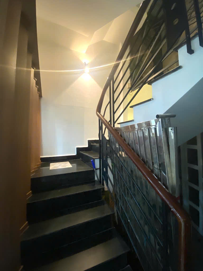 BÁN NHÀ LÊ VĂN SỸ, P12, Q3, 44.6M2, 6 TẦNG, HẼM RỘNG NHƯ ĐƯỜNG, GIÁ 15 TỶ