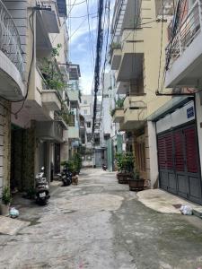 NHÀ CÁCH MẠNG THÁNG TÁM, P.6, Q.3, 41 M2, GIÁ 9.5 TỶ.