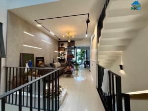 Bán Căn 4 Tầng Hiện Đại - Sân Đỗ Oto - TT Thủ Đức