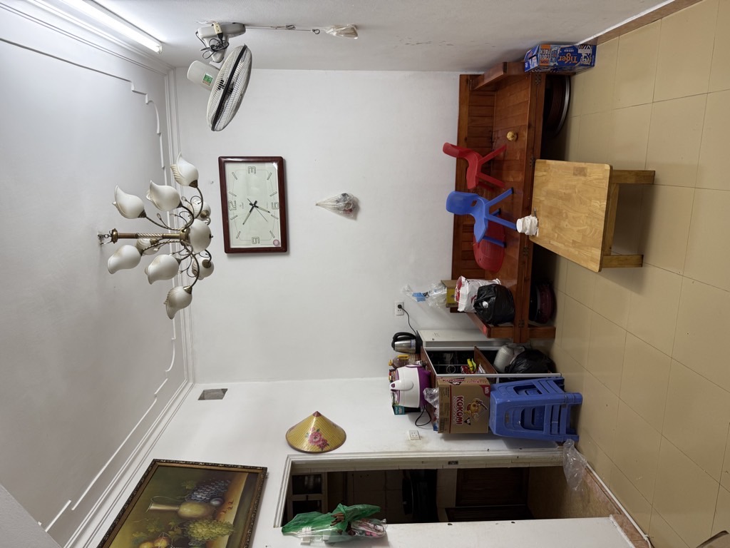 Bán nhà dân xây,4 tầng,full nội thất,đầy đủ công năng và tiện ích sử dụng.