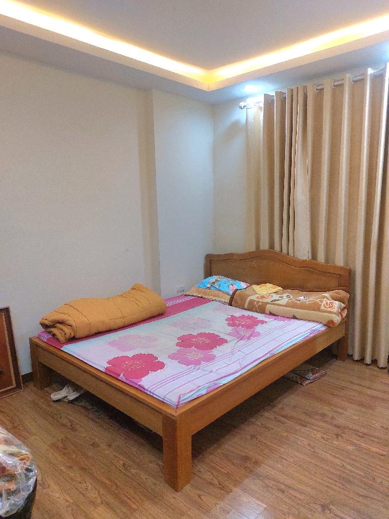 Cần bán nhà dân xây,5 tầng đầy đủ công năng và tiện ích sử dụng.