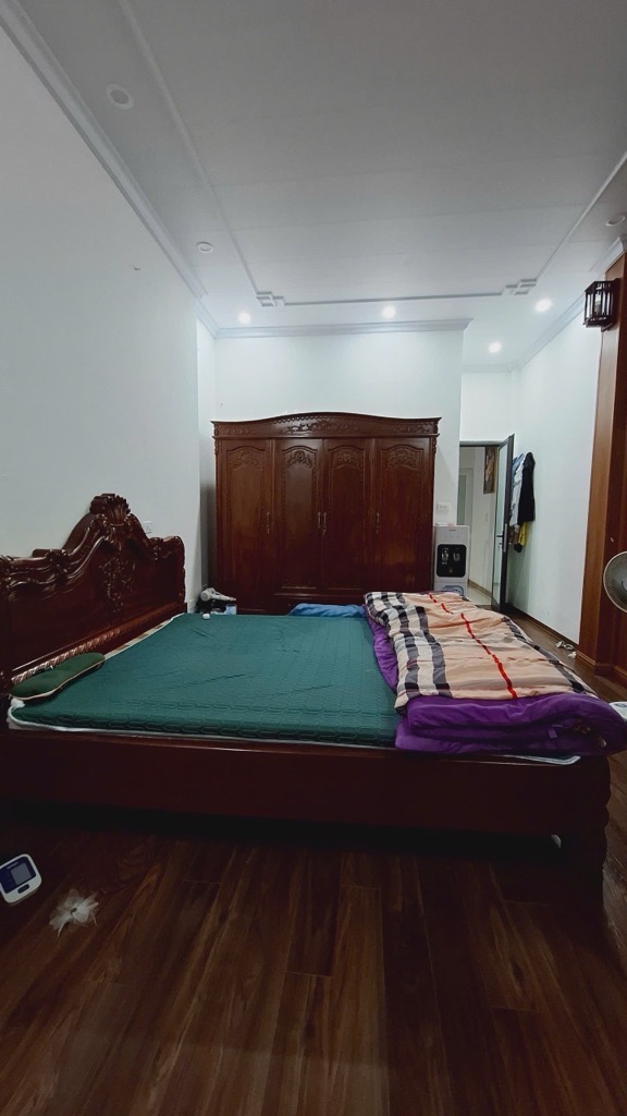 Bán nhà dân xây khu vực Tư Đình,full nội thất,đầy đủ công năng và tiện ích sử dụng.