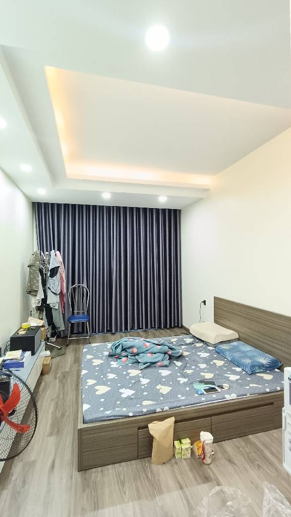 Bán nhà khu vực Long Biên,vị trí giao thông thuận tiện đi các ngả.