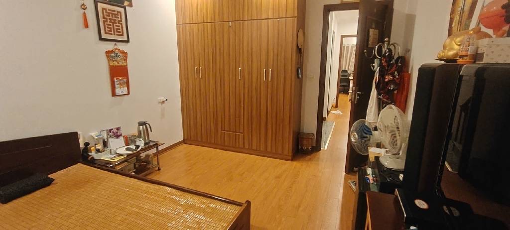 Chính chủ bán nhà,đầy đủ công năng và tiện ích sử dụng,ngõ thông.