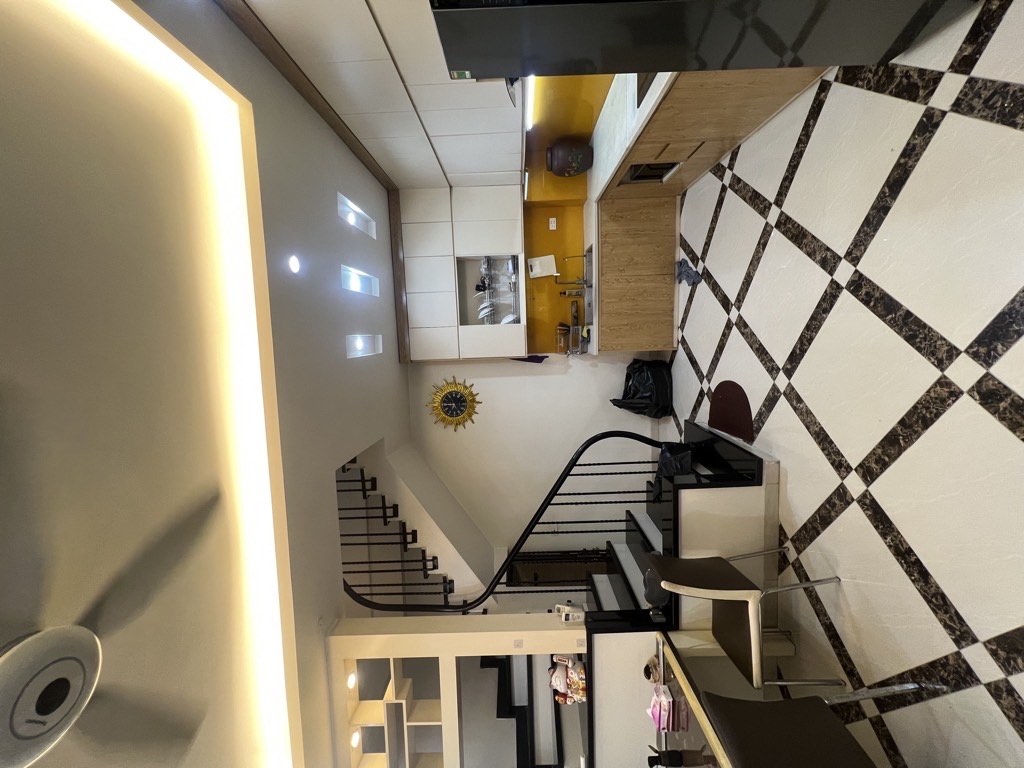 Bán nhà Nguyễn Văn Cừ,5 tầng,ôtô đỗ cửa,full nội thất.