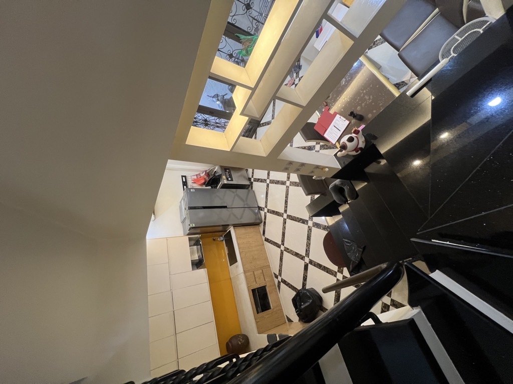 Bán nhà Nguyễn Văn Cừ,5 tầng,ôtô đỗ cửa,full nội thất.