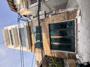 Nhỉnh 7 tỷ có ngay căn nhà xây mới,lô góc,đường rộng ôtô tránh.