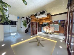 Bán nhà dân xây mới,gần bệnh viện Đức Giang,an ninh dân trí cao.