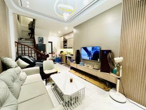 Bán nhà xây mới ,full nội thất,đầy đủ công năng và tiện ích sử dụng.