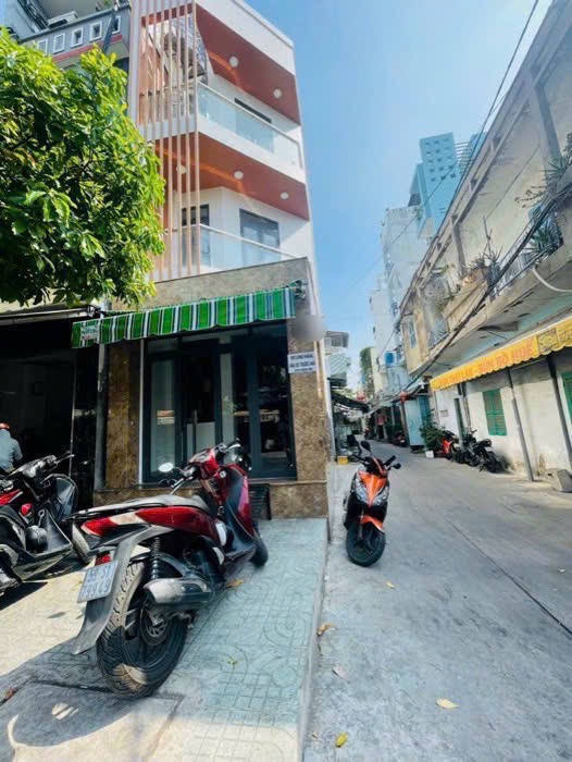 Bán Nhà mặt tiền đường âu dương lân , quận 8