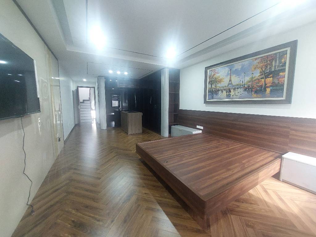 BÁN NHÀ Ô TÔ TRÁNH, NGÕ THÔNG, KINH DOANH, 2 MẶT THOÁNG TRƯỚC SAU, NHÀ MỚI FULL NỘI THẤT CAO CẤP, 7 TẦNG THANG MÁY HÀN QUỐC 650kg.