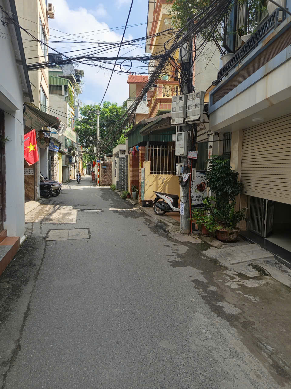 BÁN NHÀ Ô TÔ TRÁNH, NGÕ THÔNG, KINH DOANH, 2 MẶT THOÁNG TRƯỚC SAU, NHÀ MỚI FULL NỘI THẤT CAO CẤP, 7 TẦNG THANG MÁY HÀN QUỐC 650kg.