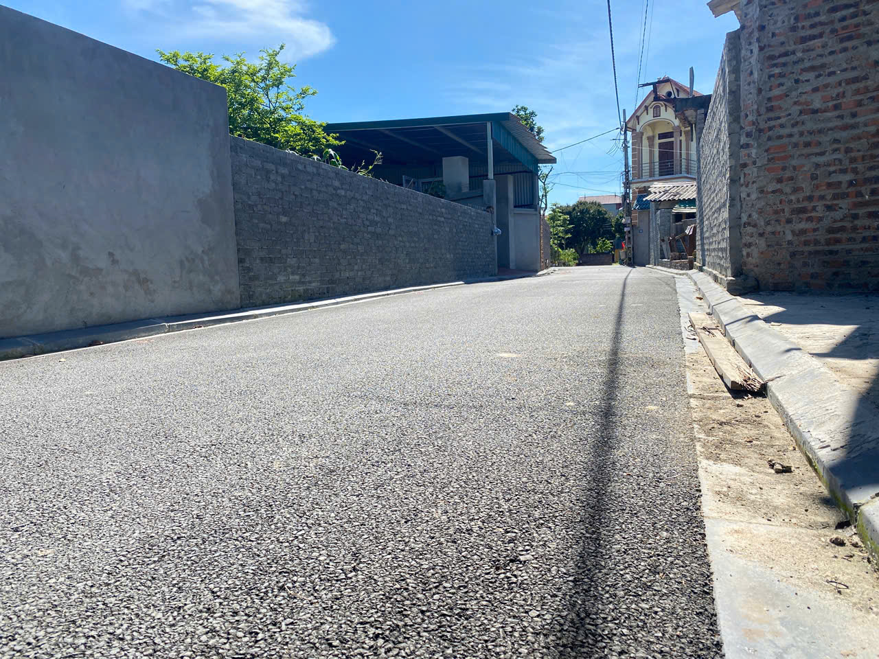 BÁN GẤP 100M ĐẤT NGUYÊN KHÊ, ĐÔNG ANH, HÀ NỘI. ĐƯỜNG THÔNG TRẢI THẢM NHỰA, RỘNG 3.5M.