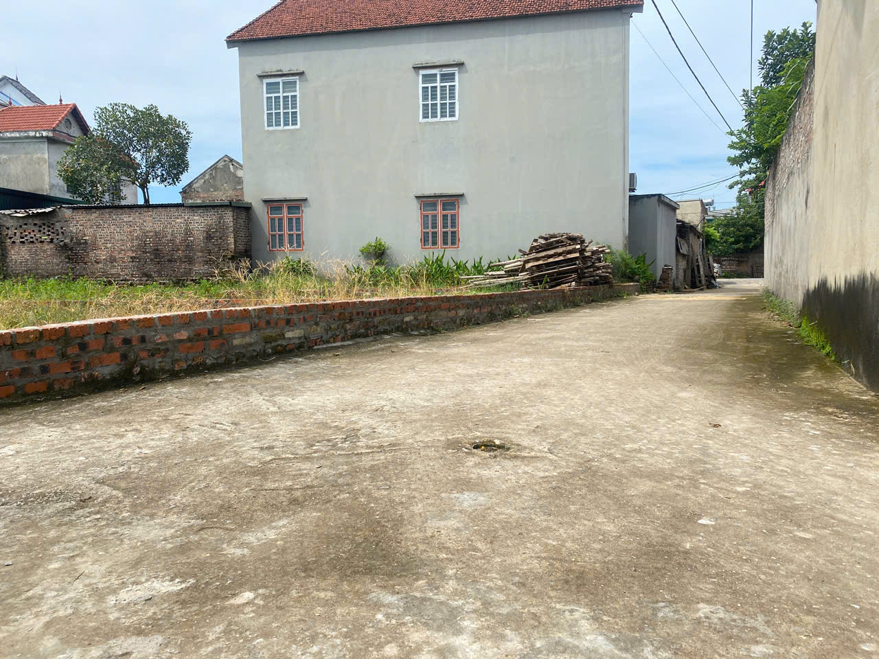 BÁN NHANH 106M ĐẤT FULL THỔ CƯ TẠI THANH TRÍ, MINH PHÚ, SÓC SƠN. GIÁ 2,7 TỶ.