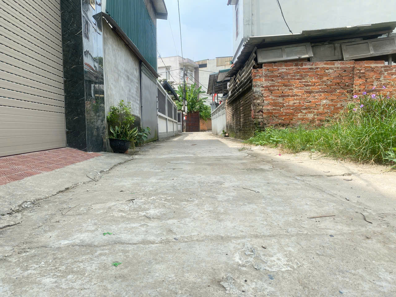 BÁN ĐẤT TẶNG NHÀ 3 TẦNG, VỀ Ở NGAY TẠI NGUYÊN KHÊ, ĐÔNG ANH, HÀ NỘI