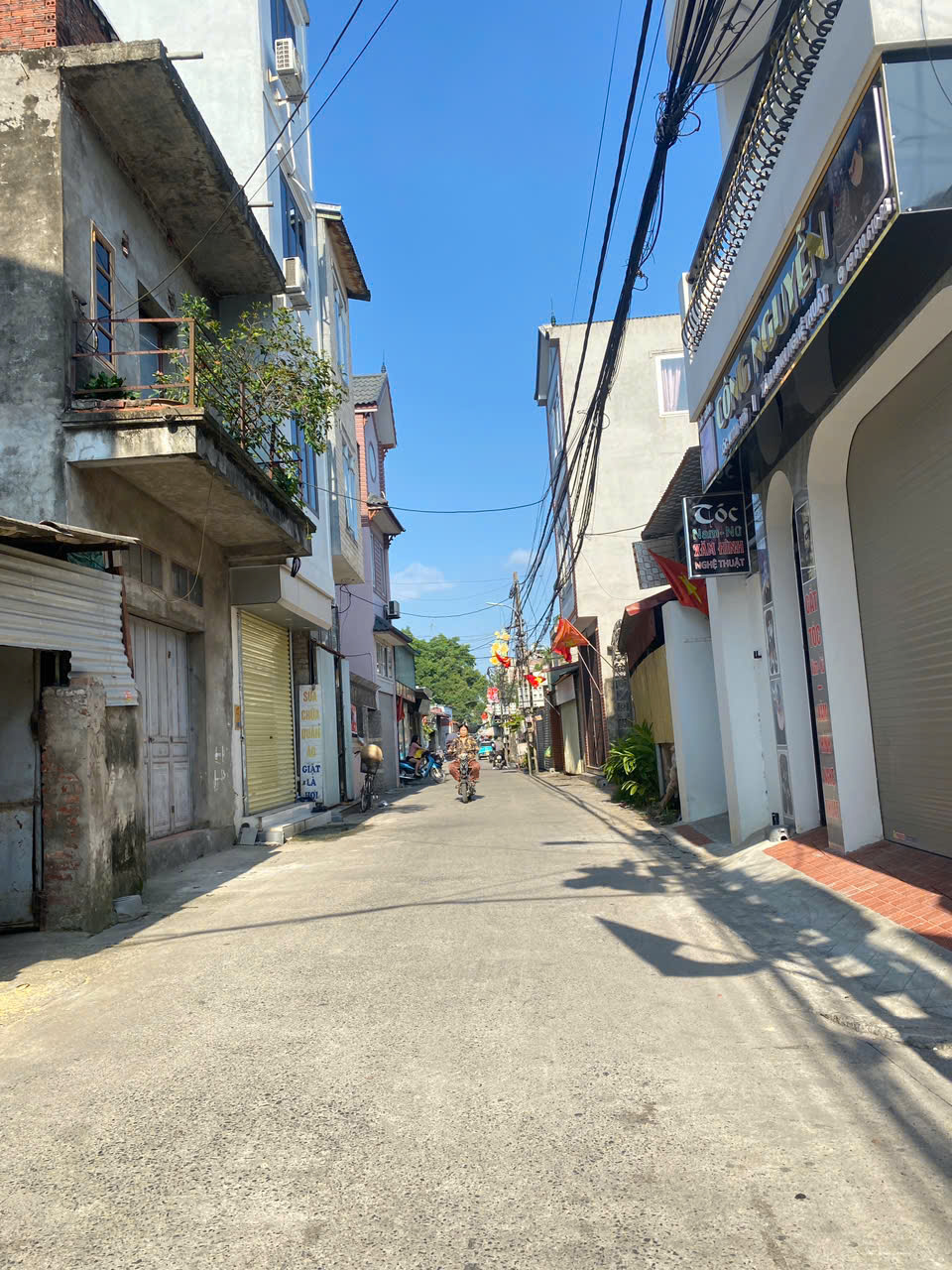 BÁN ĐẤT CỔ DƯƠNG – NGÕ NÔNG – Ô TÔ NGỦ TRONG ĐẤT- KHUÔN ĐẤT VỪA XINH, DỄ THANH KHOẢN