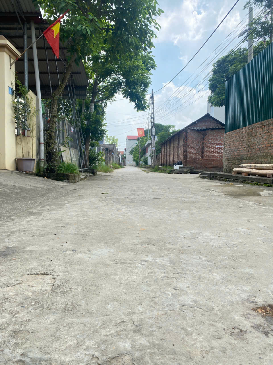 NHÀ 3 TẦNG DÂN XÂY TẠI KHÊ_NỮ, NGUYÊN_KHÊ, ĐÔNG_ANH, HÀ NỘI.