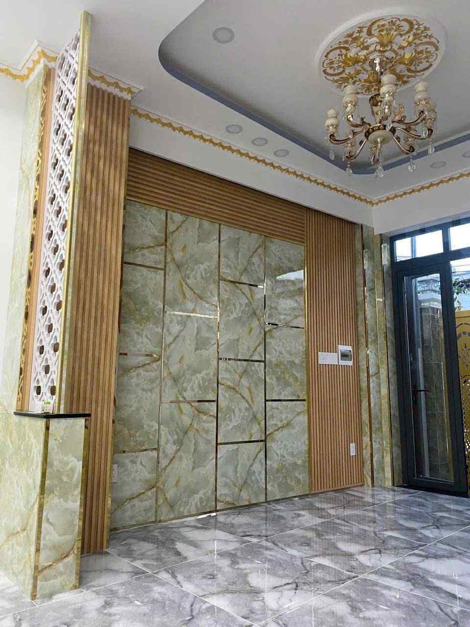 MẶT TIỀN VỪA Ở VỪA KINH DOANH NGAY TRƯỜNG THỌ TRUNG TÂM THỦ ĐỨC - 4 TẦNG BTCT KIÊN CỐ - ĐƯỜNG THÔNG HỒ VĂN TƯ ĐẶNG VĂN BI - CHỈ 7.7 TỶ.,