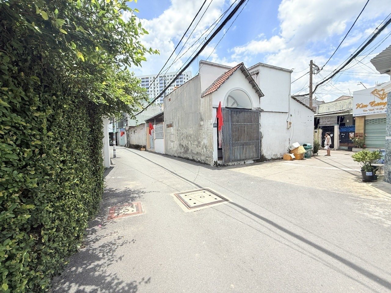 B.Á.N NHÀ ĐẸP Ở NGAY - BÌNH TRƯNG TÂY - HẺM TRƯỚC NHÀ 4M - 85M2 - 5.x TỶ - CHO THUÊ 10TR/ THÁNG - HÒA SƯƠNG