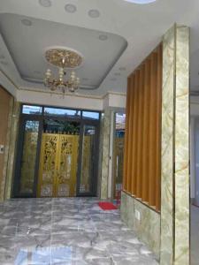 B.Á.N ĐẤT TẶNG NHÀ - BÌNH TRƯNG TÂY - ĐƯỜNG XE HƠI NÉ - 85M2 - NHỈNH 7 TỎI - THÍCH HỢP XÂY MỚI - HÒA SƯƠNG
