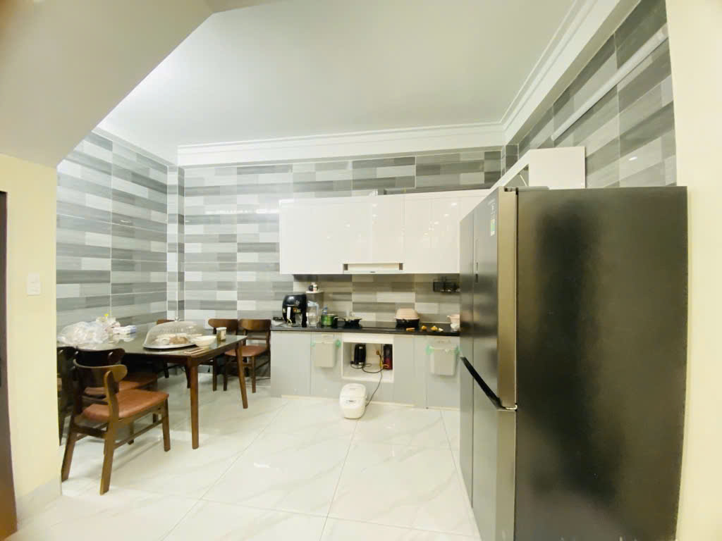 Nhà đẹp Định CôngThuong 72,2m2 - gần trường, chợ, đi lại thuận tiện - nhỉnh 8 tỷ