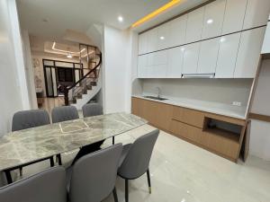 NHÀ ĐẸP 40M - 4 TẦNG PHÂN LÔ BỘ CÔNG AN - Ô TÔ QUA NHÀ - PHỐ BÙI XƯƠNG TRẠCH THANH XUÂN