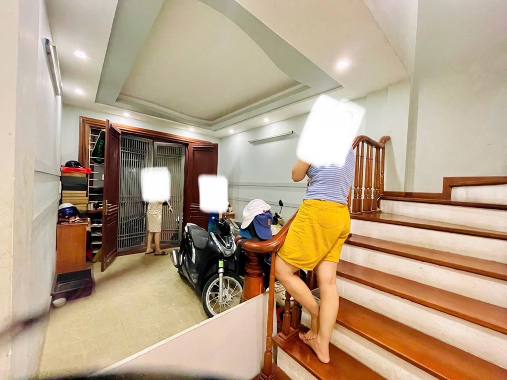 NHÀ PHỐ CẦU GIẤY THÔNG NGUYỄN KHANG - 30M RA Ô TÔ ĐỖ - NHÀ ĐẸP TK RỘNG RÃI FULL NỘI THẤT - BÁN NHANH 8.7 TỶ CÓ TL