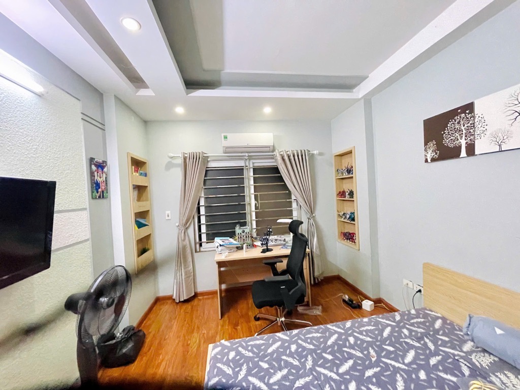 NHÀ PHỐ CẦU GIẤY THÔNG NGUYỄN KHANG - 30M RA Ô TÔ ĐỖ - NHÀ ĐẸP TK RỘNG RÃI FULL NỘI THẤT - BÁN NHANH 8.7 TỶ CÓ TL