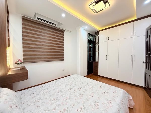 NHÀ ĐẸP DÂN XÂY, 3 BƯỚC RA PHỐ, VÀI BƯỚC RA Ô TÔ TRÁNH, 2 THOÁNG VĨNH VIỄN  FULL NỘI THẤT XỊN SÒ - ĐẲNG CẤP