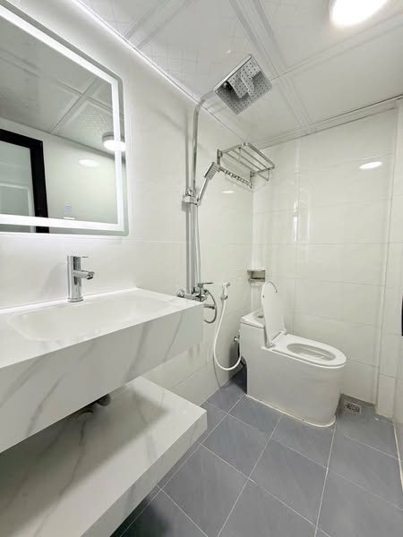 NHÀ ĐẸP DÂN XÂY, 3 BƯỚC RA PHỐ, VÀI BƯỚC RA Ô TÔ TRÁNH, 2 THOÁNG VĨNH VIỄN  FULL NỘI THẤT XỊN SÒ - ĐẲNG CẤP