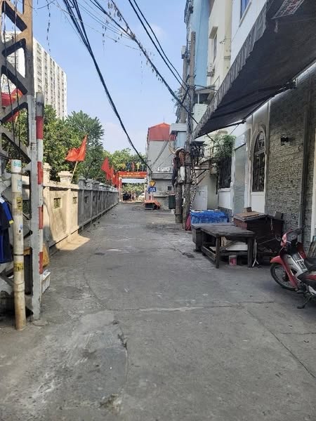 HÀNG HIẾM KIM GIANG, 34/55M. Ô TÔ ĐỖ CỬA. GIÁ GẦN 3 TỶ