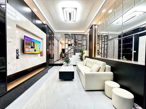 NHÀ KHU VỰC HOÀNG MAI SIÊU SIÊU ĐẸP- 7 PHÒNG NGỦ- FULL NỘI THẤT - SAU QUY HOẠCH CÁCH MẶT PHỐ 10M