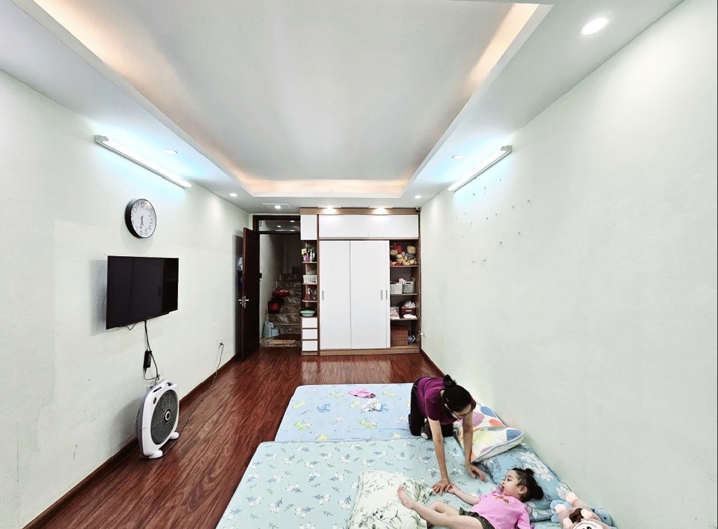 Bán nhà riêng tại âu cơ 31m2 7.25 tỷ