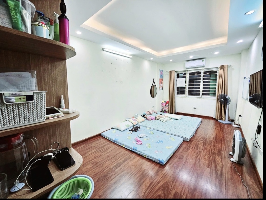 Bán nhà riêng tại âu cơ 31m2 7.25 tỷ