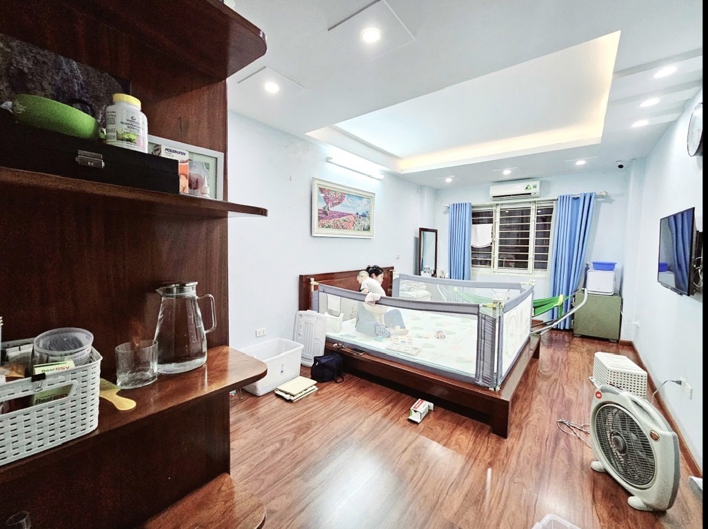 Bán nhà riêng tại âu cơ 31m2 7.25 tỷ