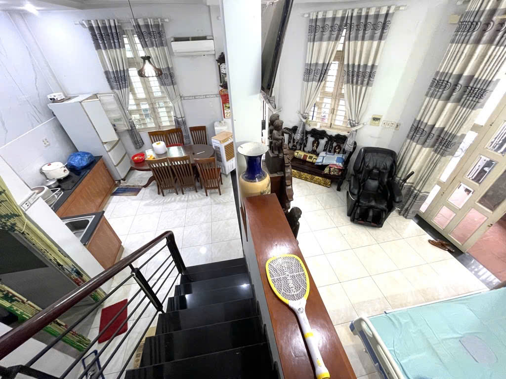 LÔ GÓC 2 MẶT XE TẢI ĐS 1 - 63m2 5 TẦNG  - CÁCH 1 CĂN RA VIEW SÔNG - NHỈNH 7 TỶ Mô tả: