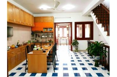 ĐỊNH CƯ Ở NƯỚC NGOÀI, BÁN GẤP NHÀ PHỐ VỌNG, HAI BÀ TRƯNG 80M2X5T.LH 0912366632
