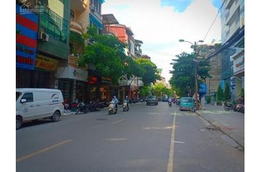 BÁN GẤP CHUNG CƯ TẦNG 1, MẶT PHỐ PHẠM NGỌC THẠCH, ĐỐNG ĐA, KINH DOANH TẤP NẬP NGÀY ĐÊM, 5.7 TỶ.LH 0912366632.