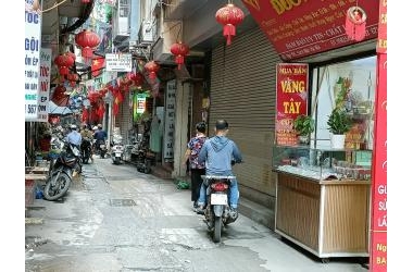 Bán gấp nhà bạch mai, kinh doanh, ngõ thông, 30m2x4t, 3.6 tỷ.lh 0976767455.