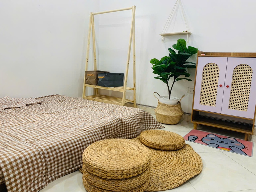 NHÀ DÂN XÂY CHẮC CHẮN - ĐỂ Ở CHO THUÊ ĐỀU TỐT - VỊ TRÍ ĐẸP - NGÕ NÔNG