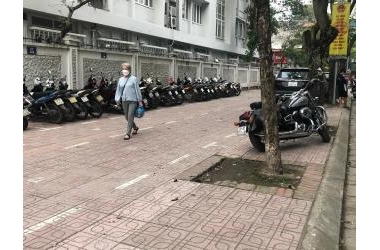 Bán Nhà Mặt Phố Nguyễn Công Hoan, Ba Đình. Lô Góc Vỉa Hè Đá Bóng