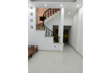 Bán nhà phố Giáp Nhị, 42m2 ô tô vào nhà, vị trí cực đẹp, SĐCC.