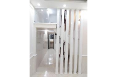 Bán nhà 105 Bạch Mai, 31m2 ngõ ba gác, kinh doanh, nhà đẹp.