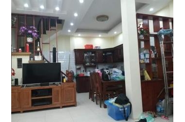 Bán nhà Định Công Thượng, 42m2, ô tô đỗ cửa, cách MP 15m.