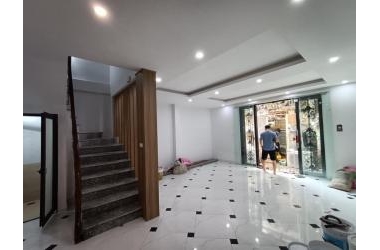 Bán nhà ngõ 281 Trương Định, 46m2, mặt tiền 6m, nhà đẹp ở luôn, giá rẻ.