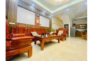 Bán nhà 200 Vĩnh Hưng, 58m2, nhà siêu đẹp, cách ô tô 5m, tặng nội thất cao cấp.